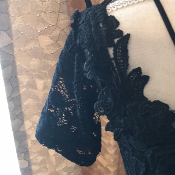 Lace Crop Top - Picture 2 of 5